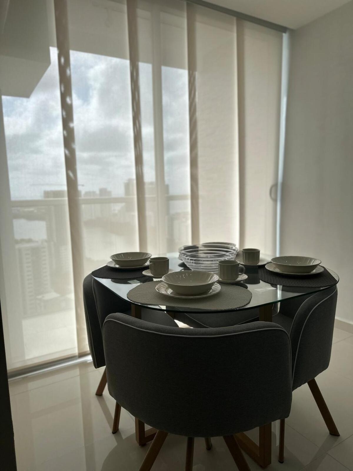 Hermoso Apto, Cerca Al Mar Apartamento *