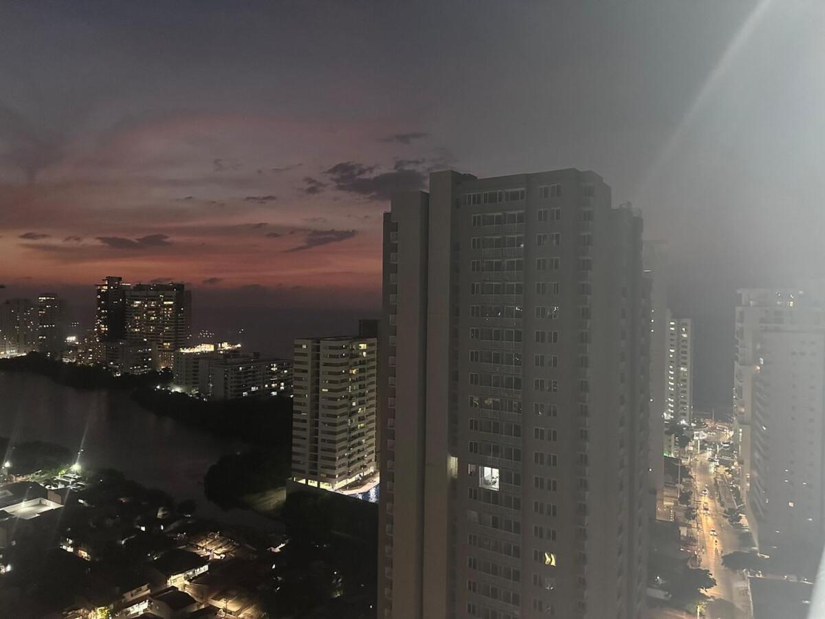 Hermoso Apto, Cerca Al Mar Apartamento